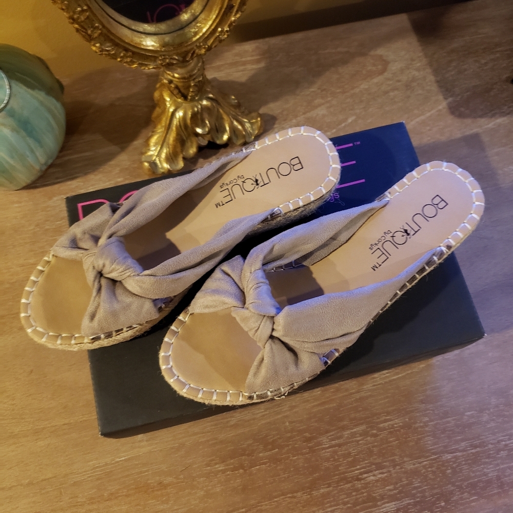 Corkys Beige Espadrille Slides - Picture 3 of 5